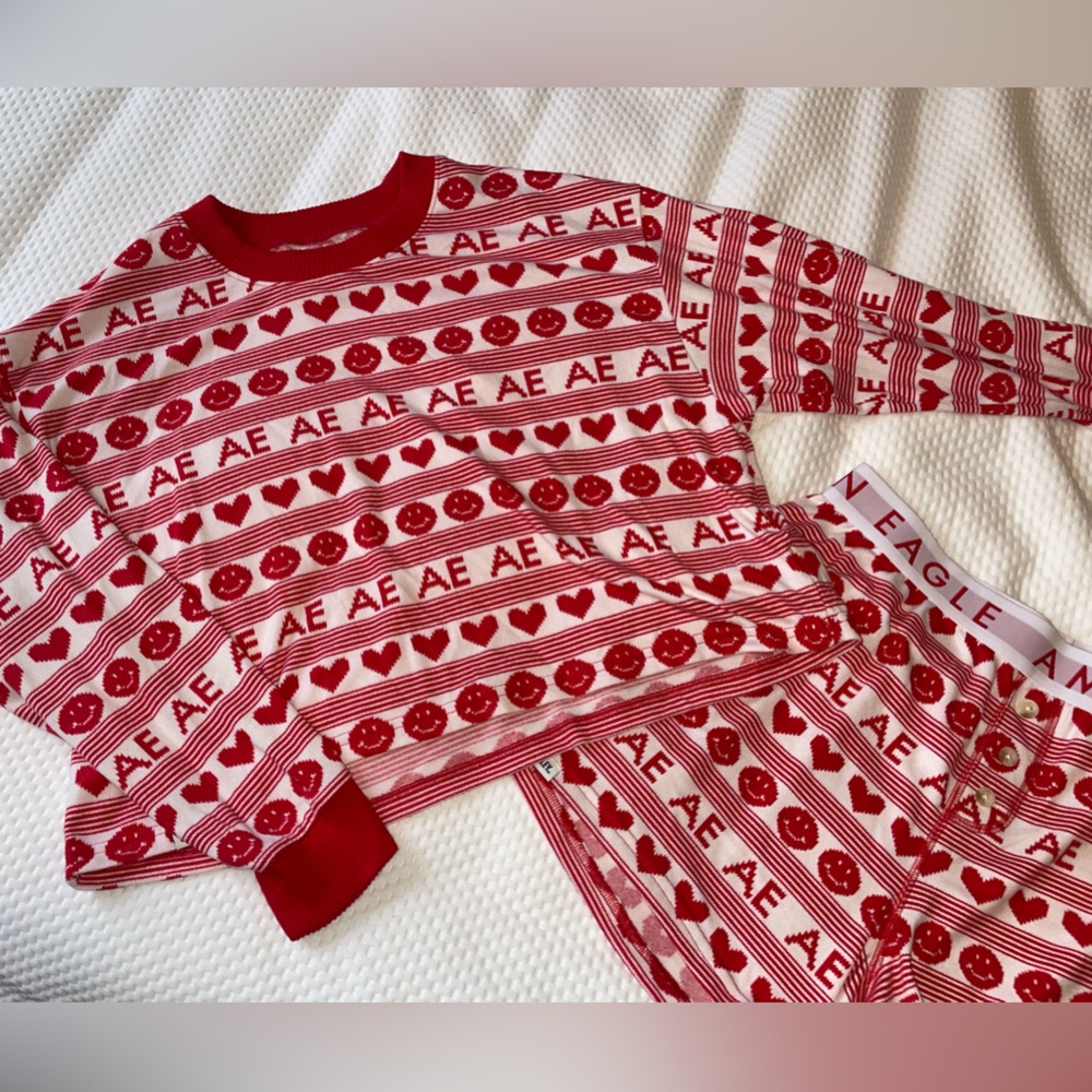 New without tags Valentine’s Day AE pajama set!